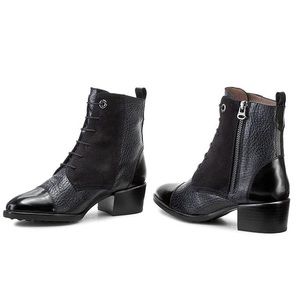 Hispanitas 'Fred' Lace Up Boot Size: 41 (Spain) USA:8 Womens Black Leather/Suede